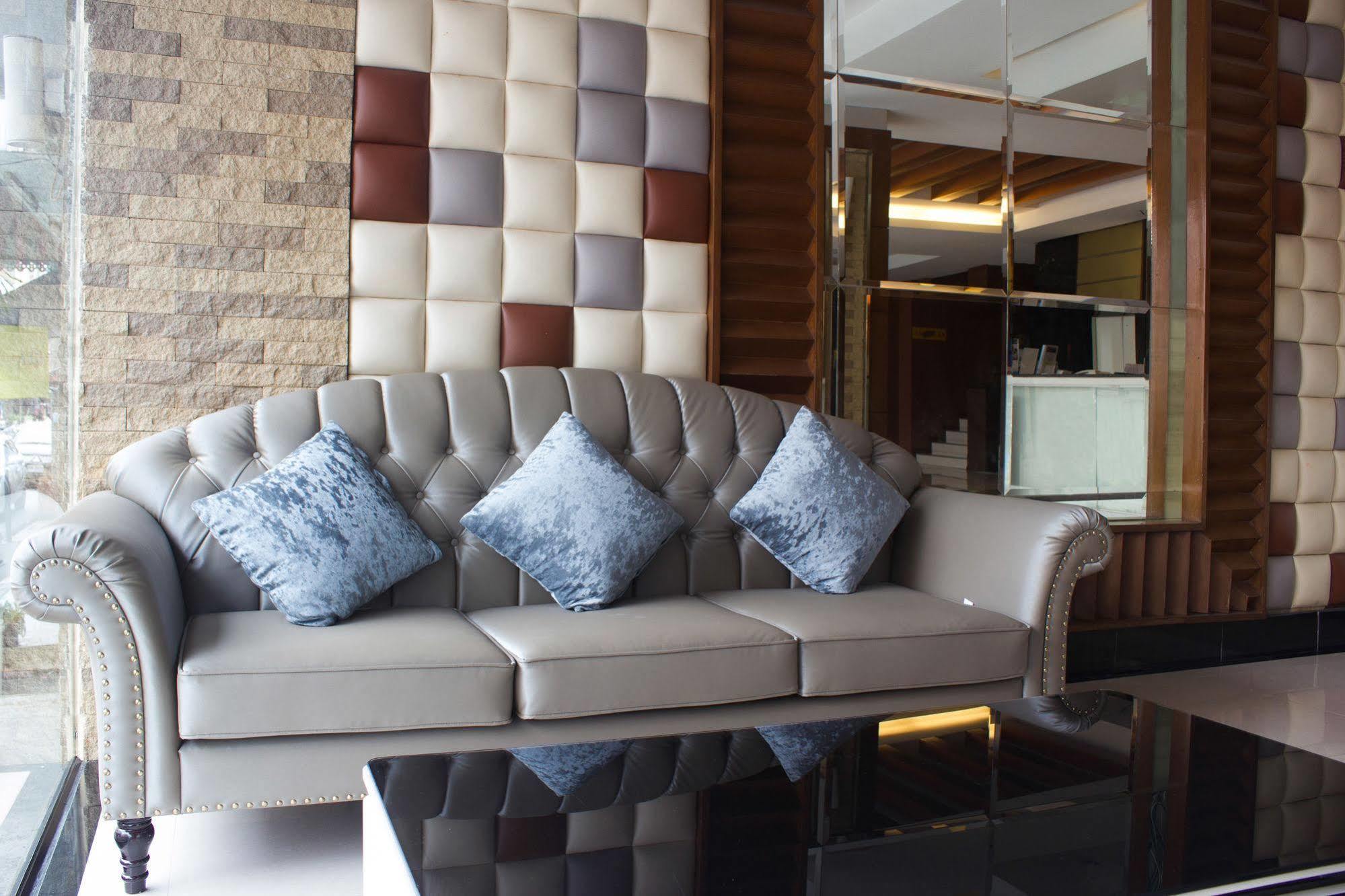 Hatyai Holiday Hotel Hat Yai Buitenkant foto