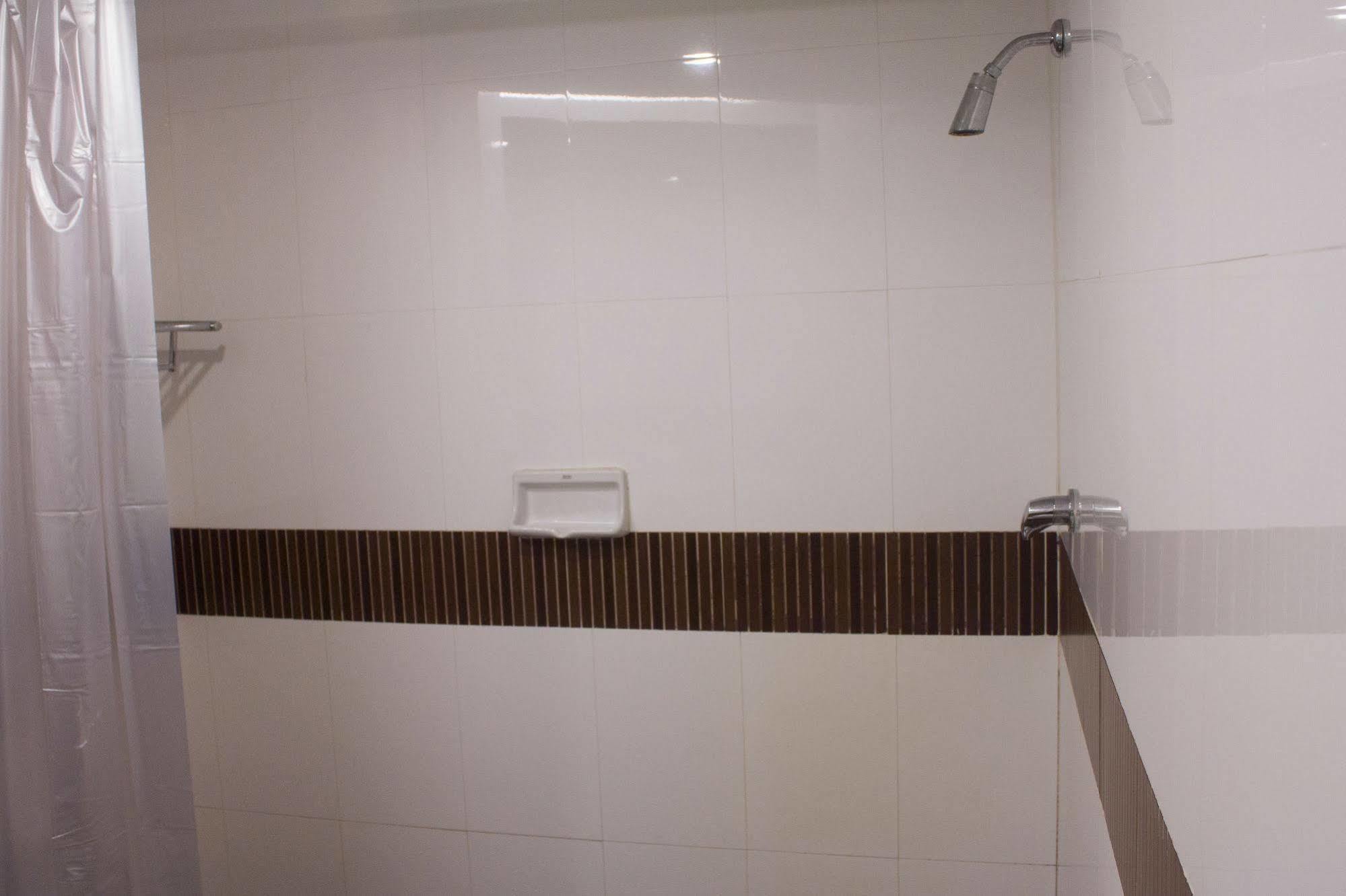 Hatyai Holiday Hotel Hat Yai Buitenkant foto