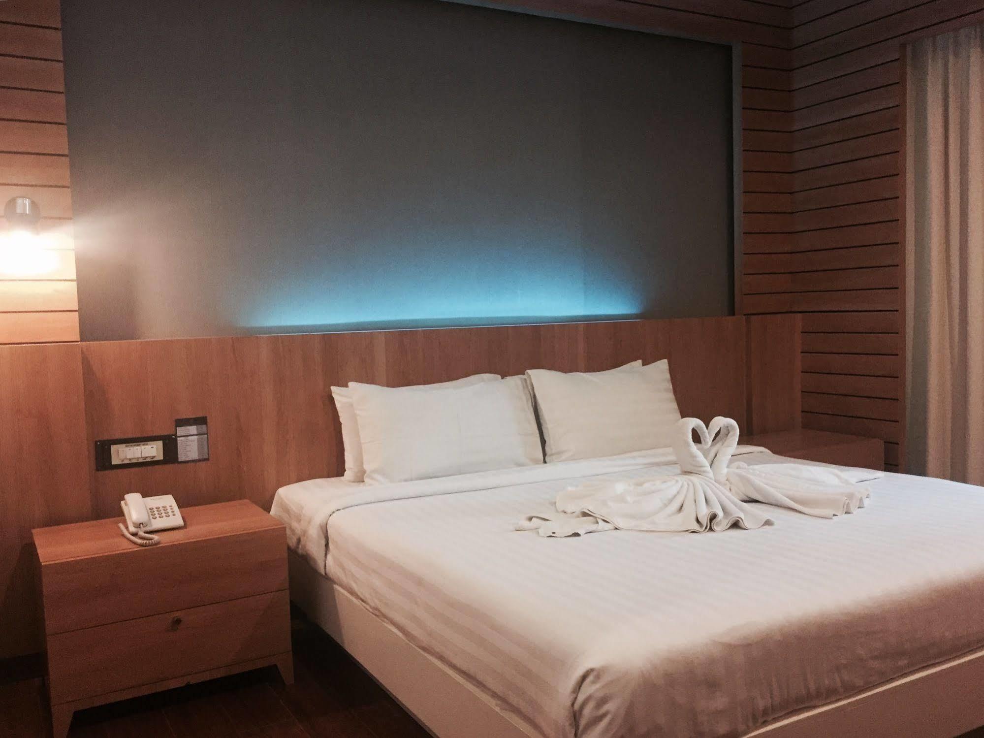 Hatyai Holiday Hotel Hat Yai Buitenkant foto