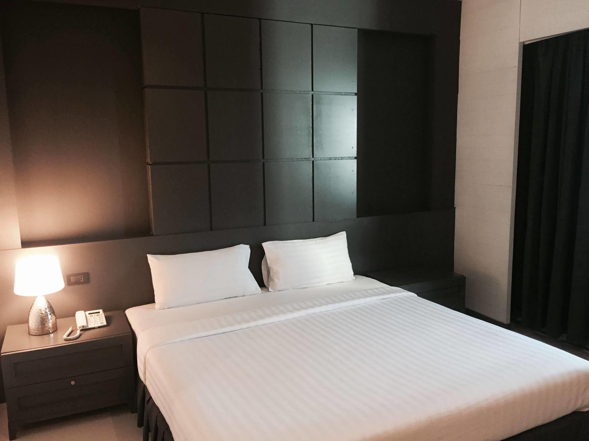 Hatyai Holiday Hotel Hat Yai Buitenkant foto