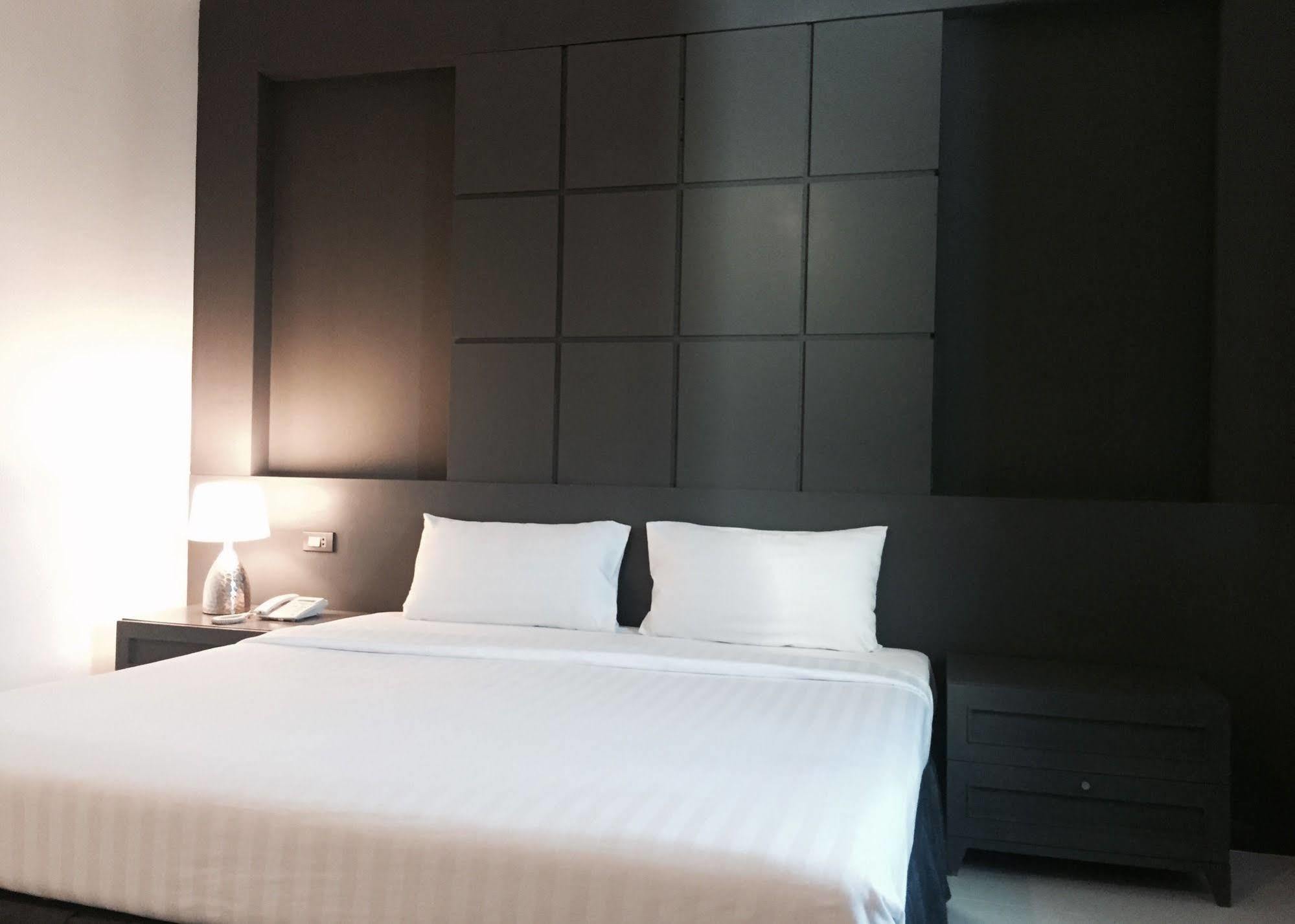 Hatyai Holiday Hotel Hat Yai Buitenkant foto